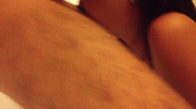 新加坡小姐姐被炮友快速抽嘴