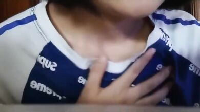 Schoolgirl's seductive selfie