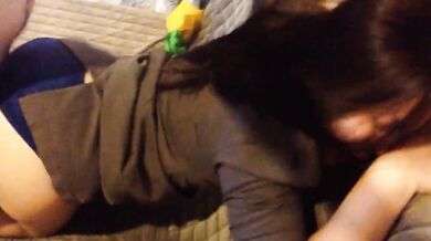 恥ずかしがり屋の女の子が酔って甘えてくる