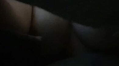 Ngực khủng trong ký túc xá