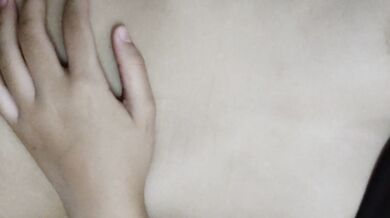 ベトナムカップルがラブホでノーコン3P