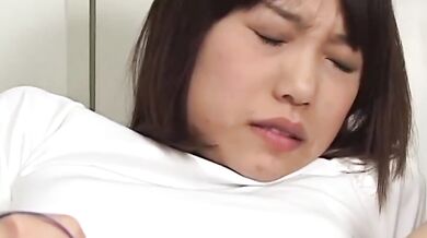 自慰時の愛液の飛散