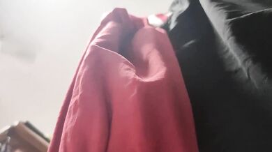 嘗試拍到同學內褲