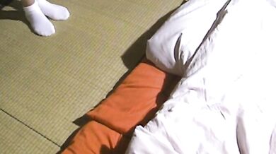 可愛い大学生の妹の制服誘惑2