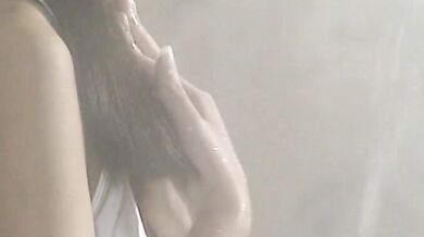 可愛い大学生の妹の制服誘惑 3