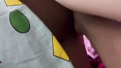 Thiếu nữ 18 tuổi Malaysia mặc đồ ngủ quan hệ bằng miệng