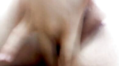 中学生の彼女が自慰動画を撮ってくれた