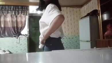 巨乳眼鏡娘セクシーダンス