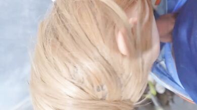 美女在停車場被内射了