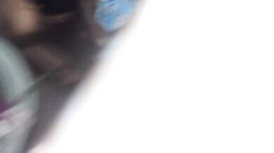 美女の入浴を盗撮し、危うく発覚するところだった