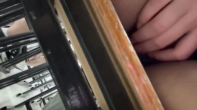 女大生網球場露出&教室掰逼