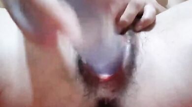 胖胖女生用情趣用品噴出水