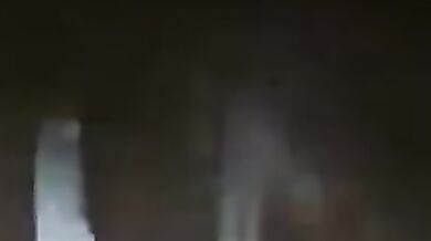 學校宿舍偷拍系列 女的被發現了