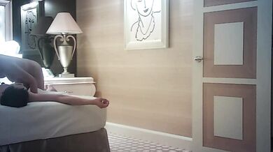 浴室から寝室へ