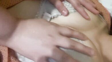 Cô Nàng Đầy Đặn và Cô Nàng Nhỏ Nhắn