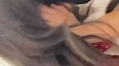 湖南長沙清純妹子 劉佳螢 和精神小夥男友酒店開房 JK白絲深喉口交女上騎乘 被調教成聽話母狗！