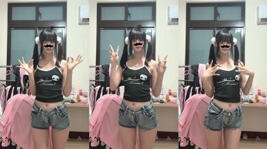 超可愛高中萌妹子跳舞不穿內衣！