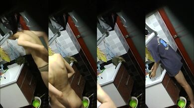 Peeping on a Slim Married Woman Bathing in the Bathroom (First Peeping Video)