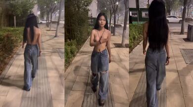 騷貨人行道裸上身散步