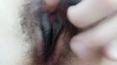 馬來西亞沙撈越可愛妹妹發自慰嫩穴給男友看