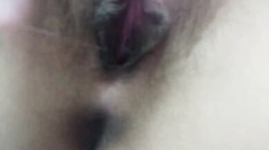 マレーシアのサラワクロリの柔らかいおまんこ