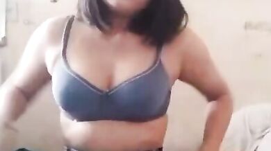 06 years little sister masturbating Mayyan