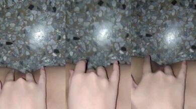 元カノが私のためにオナニーしてくれる