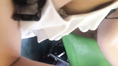 Đồng nghiệp nữ lộ diện