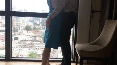 制服を着たマレーシアの妹が彼氏にフェラチオをする