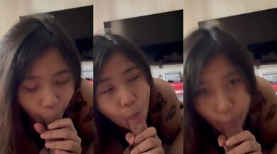 Cute Singaporean Tattooed Girl Blowjob