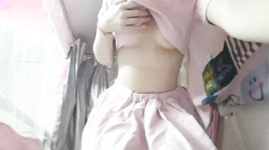 八字奶骚妹宿舍自拍合集