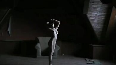 大奶美女模特裸拍寫真