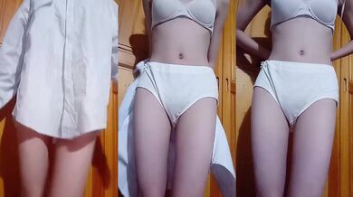 高中妹脫衣自拍20