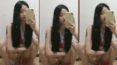 気質の少女M字開脚偽チンポに乗る