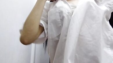 Malaysian escort THQ takes off school uniform selfie