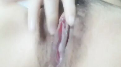 巨乳ビッチのオナニーおしっこコンピレーション