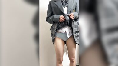 vo,5神レベル女です. Body Check でパンティの奥にある生えかけのマンマンを Exposed すスポブラUniform Woman