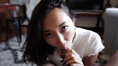 外国人の女の子の一人称フェラチオ