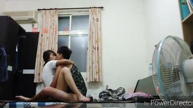 Tainan couple having sex selfie in school dormitory