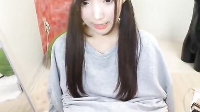 很可愛的日本平頭妹妹綫上自慰