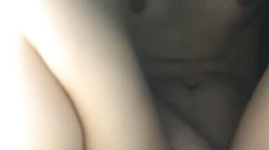 生配信するC「指入れたいけどこわくて...」