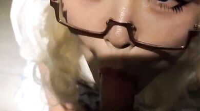 Golden Retriever cos oral selfie