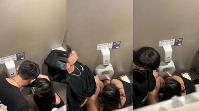情侶在廁所口交打炮