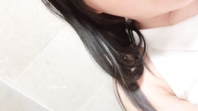 Big tits beauty toilet fingering asshole