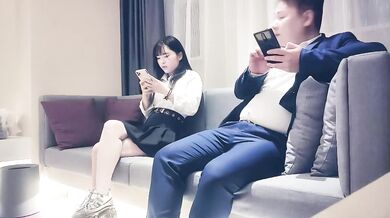 大学に入学したばかりの18歳の大学生