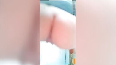 トイレの尿を振る