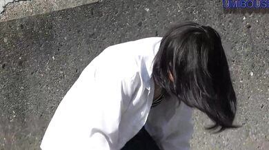 リアル！ ？河原が水の中→制服姿でえっちする○生徒１に着替える