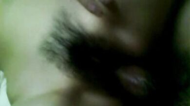 古典的な台湾の平頭少女のセックスはとてもいい音ですAI修復