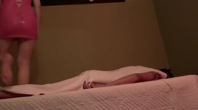 Massage parlor service foreigner secretly recorded