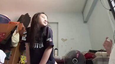 Singaporean Malay couple's sex selfie uploaded